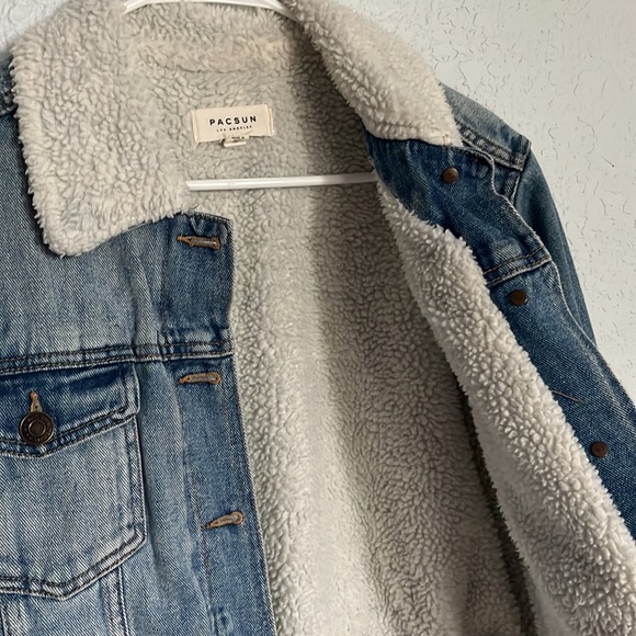 Jean jacket - Picture 3 of 5